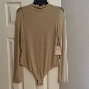 Iris Cream Long Sleeve Top